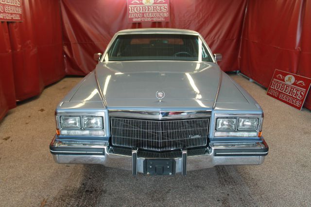 1983 Cadillac fleetwood brougham K2500 Cheyenne 4x4