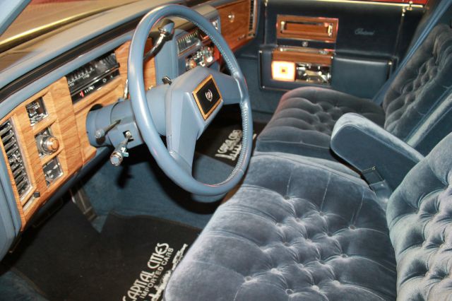 1983 Cadillac fleetwood brougham K2500 Cheyenne 4x4