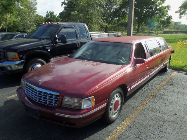 1998 Cadillac Limousine 2WD Auto S