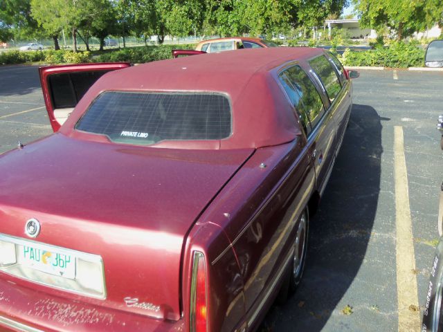 1998 Cadillac Limousine 2WD Auto S