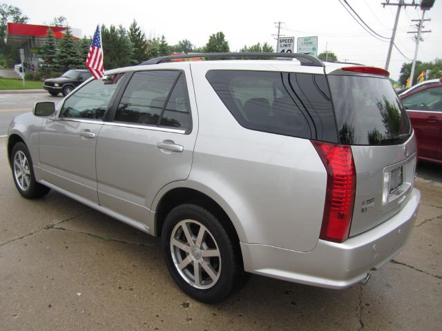 2004 Cadillac SRX SE-R