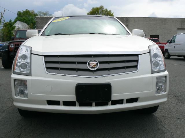 2004 Cadillac SRX Red Line