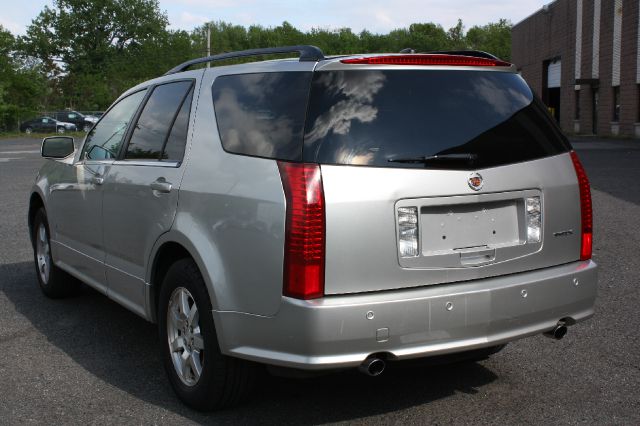 2004 Cadillac SRX SE-R