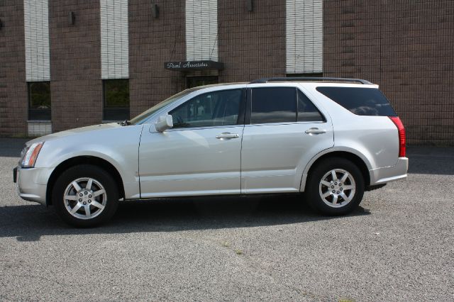 2004 Cadillac SRX SE-R