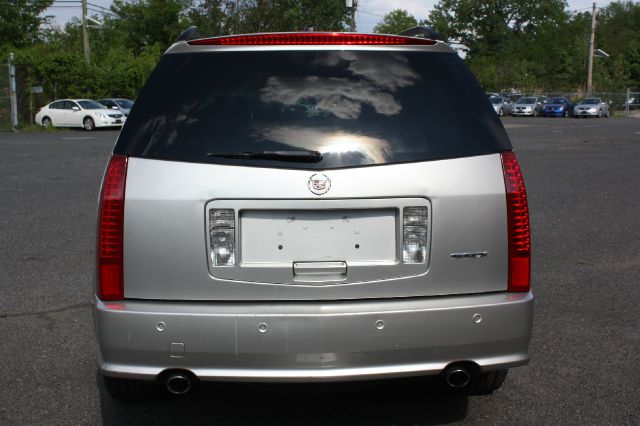 2004 Cadillac SRX SE-R