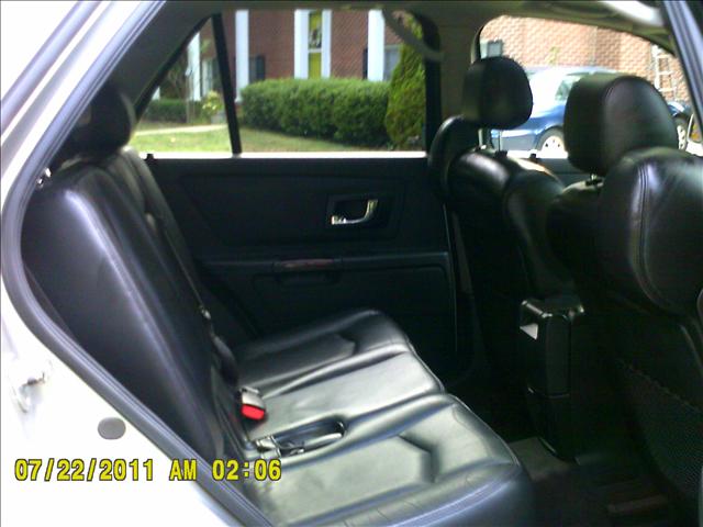 2004 Cadillac SRX Coupe