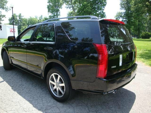 2004 Cadillac SRX SE-R