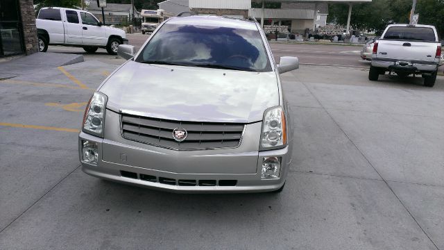 2004 Cadillac SRX SE-R