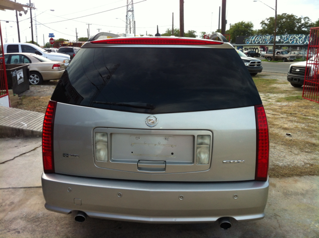 2004 Cadillac SRX SE-R