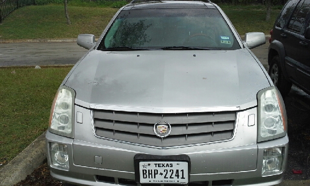 2004 Cadillac SRX SE-R