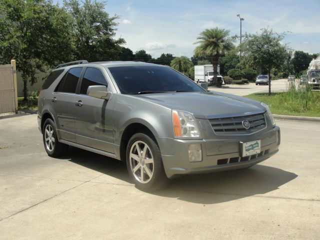 2004 Cadillac SRX SE-R