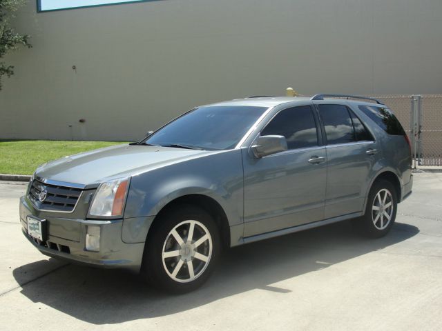 2004 Cadillac SRX SE-R