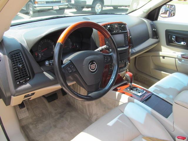 2004 Cadillac SRX Unknown