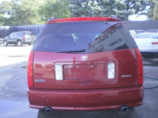 2004 Cadillac SRX Red Line