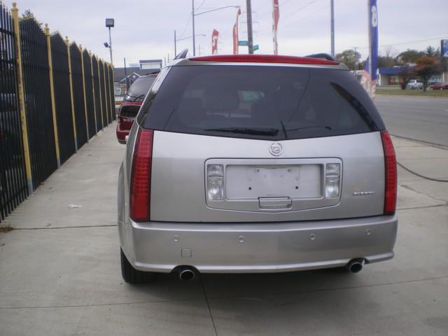 2004 Cadillac SRX Unknown