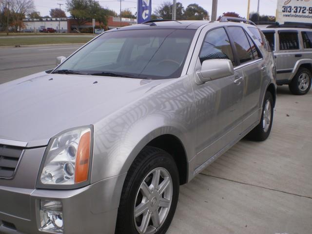 2004 Cadillac SRX Unknown