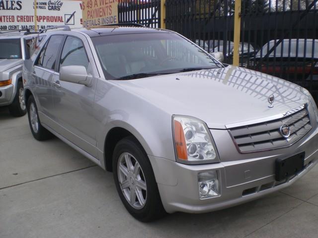 2004 Cadillac SRX Unknown