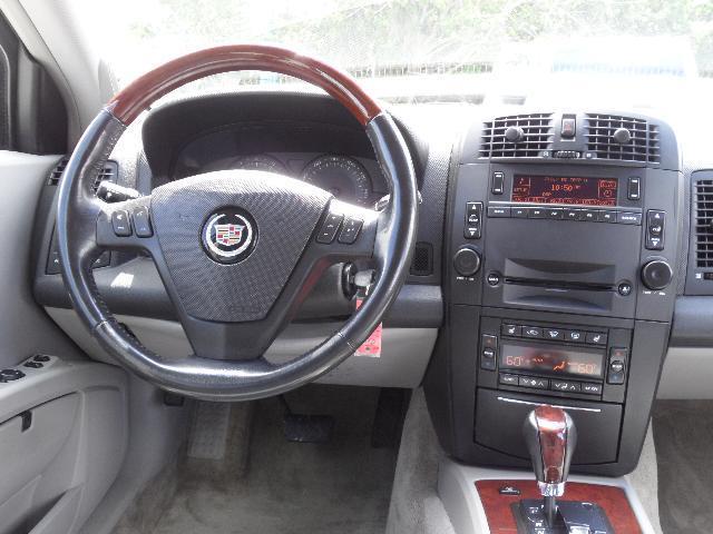 2004 Cadillac SRX Base