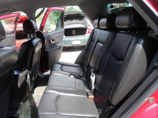 2004 Cadillac SRX Red Line