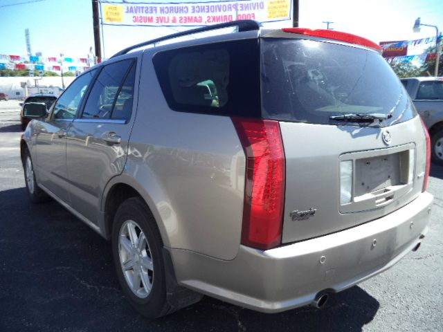 2004 Cadillac SRX Red Line