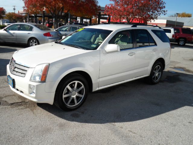 2004 Cadillac SRX SE-R