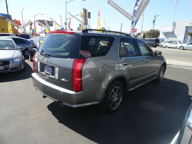 2004 Cadillac SRX SE-R