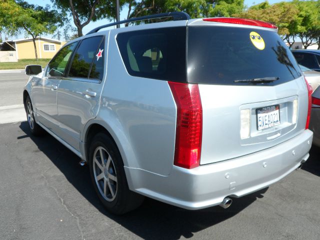 2004 Cadillac SRX SE-R