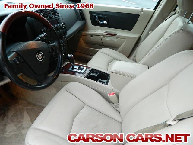 2004 Cadillac SRX SW2