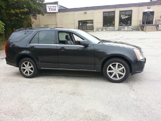 2004 Cadillac SRX SE-R