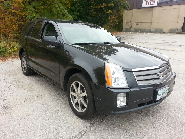 2004 Cadillac SRX SE-R