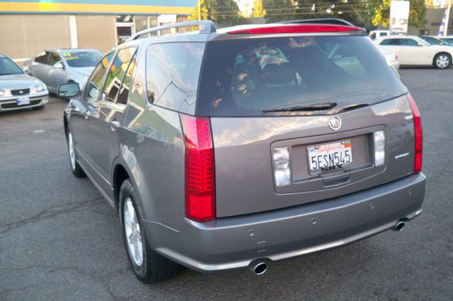 2004 Cadillac SRX Red Line