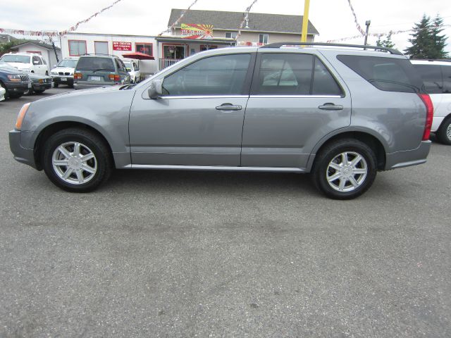 2004 Cadillac SRX Red Line