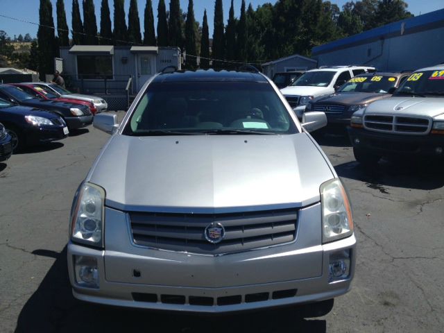 2004 Cadillac SRX Red Line