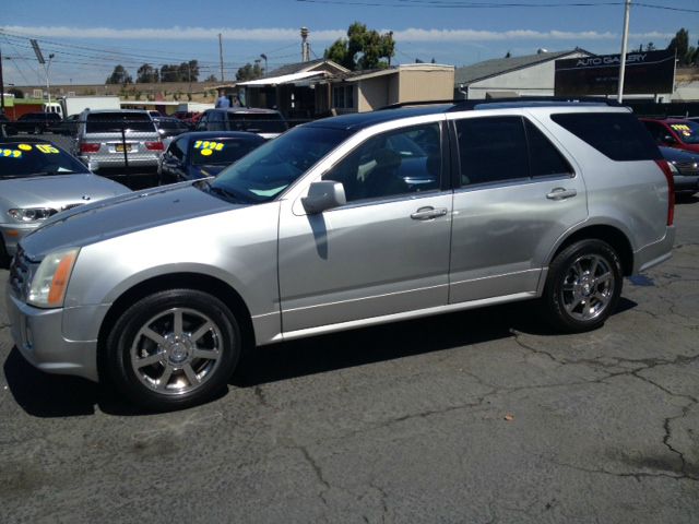 2004 Cadillac SRX Red Line