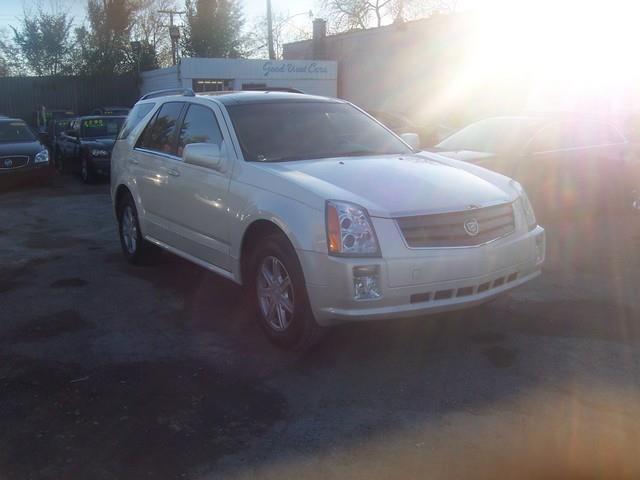 2005 Cadillac SRX Red Line