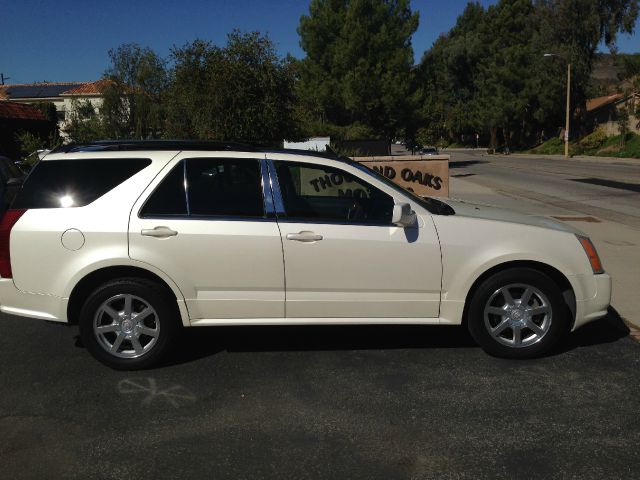 2005 Cadillac SRX Red Line