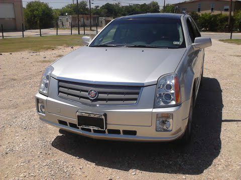 2005 Cadillac SRX Red Line