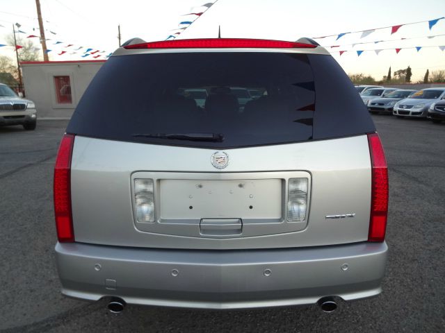 2005 Cadillac SRX Red Line