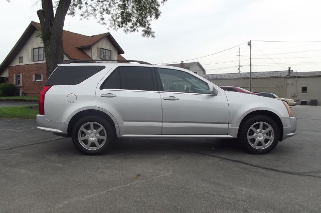 2005 Cadillac SRX Red Line