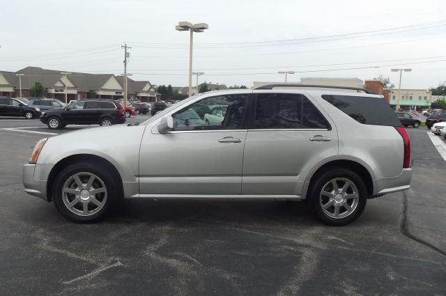 2005 Cadillac SRX Red Line