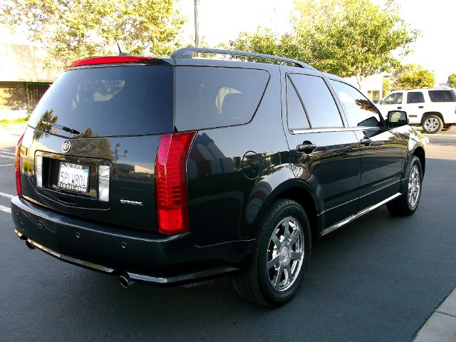 2005 Cadillac SRX Red Line