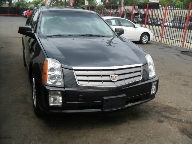 2005 Cadillac SRX Red Line