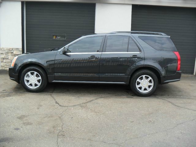 2005 Cadillac SRX Red Line