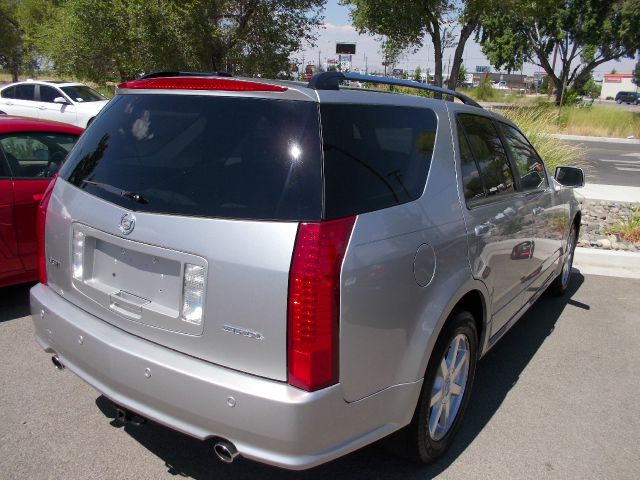 2005 Cadillac SRX SE-R