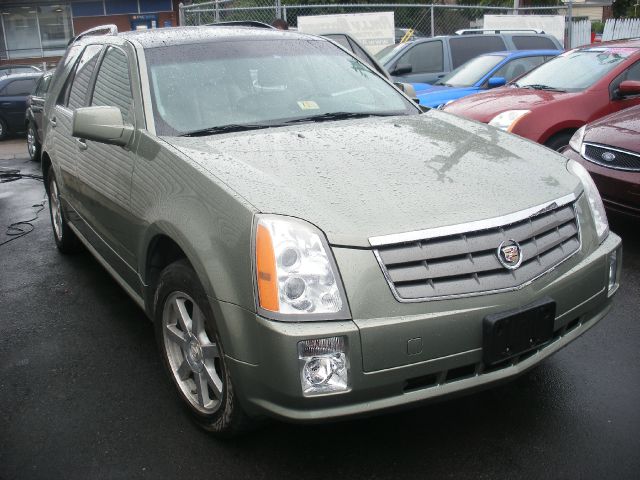 2005 Cadillac SRX 4WD Ext Cab 143.5 SLT