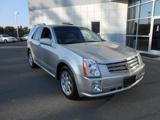 2005 Cadillac SRX SE-R