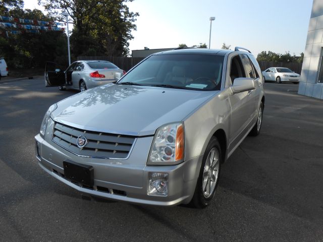 2005 Cadillac SRX SE-R