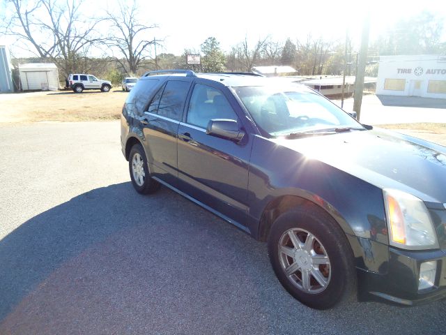 2005 Cadillac SRX Red Line