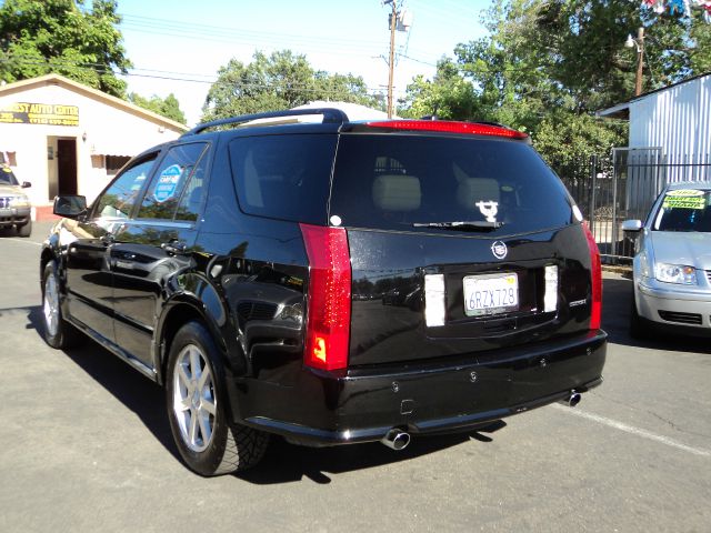 2005 Cadillac SRX Red Line