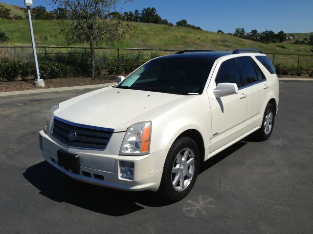 2005 Cadillac SRX SE-R